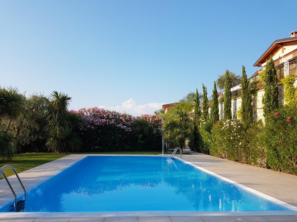 Il Paradiso Apartments Great View Gardasee Torri Del Benaco Dış mekan fotoğraf